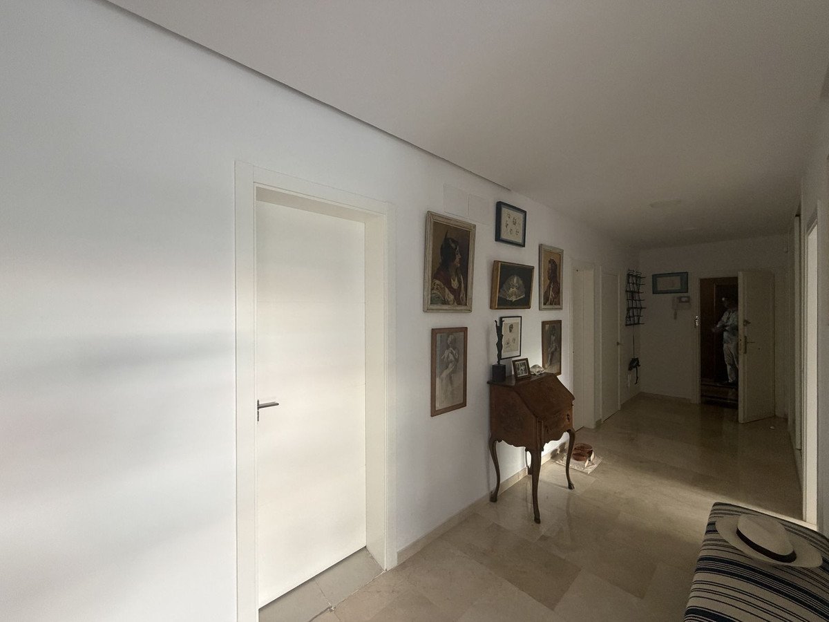3 Bed Ground Floor Apartment in Marbella