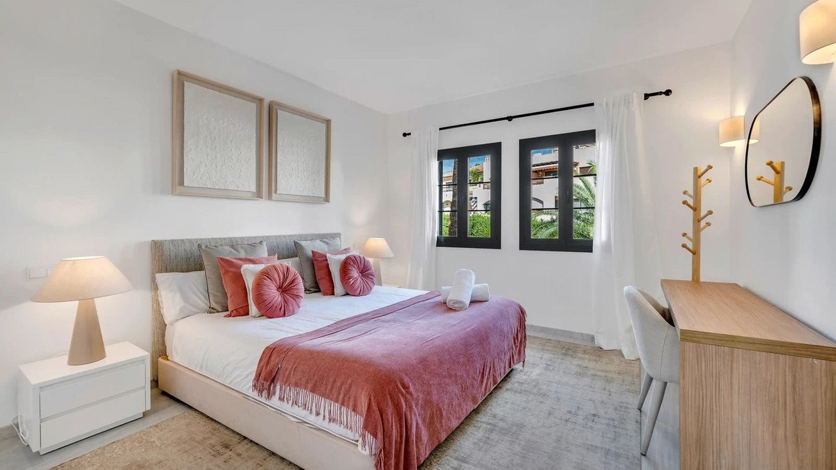 3 Bed Penthouse Duplex in Nueva Andalucía