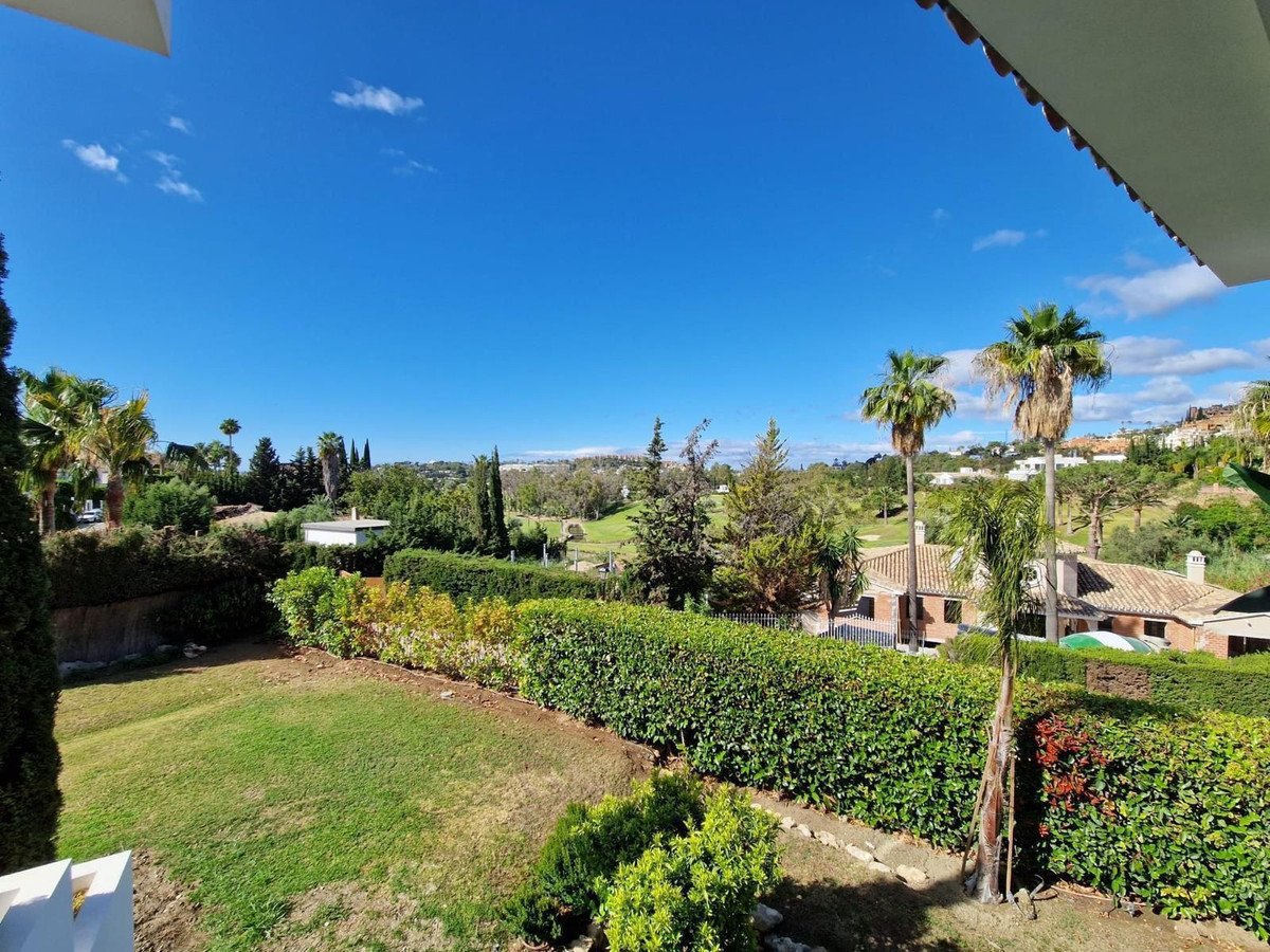 5 Bed Detached Villa in Nueva Andalucía