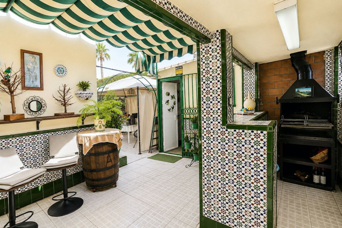 4 Bed Detached Villa in Rincón de la Victoria