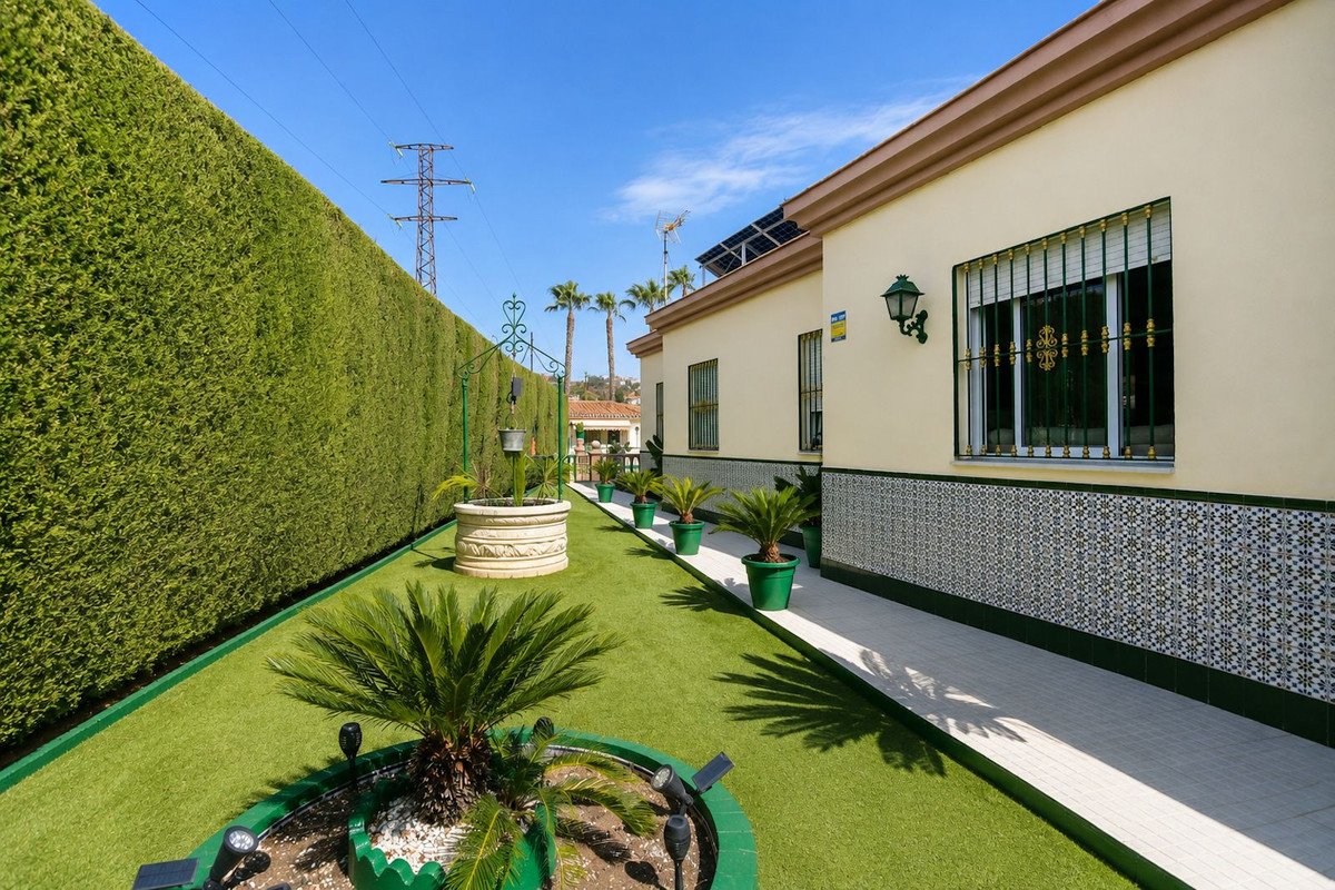 4 Bed Detached Villa in Rincón de la Victoria
