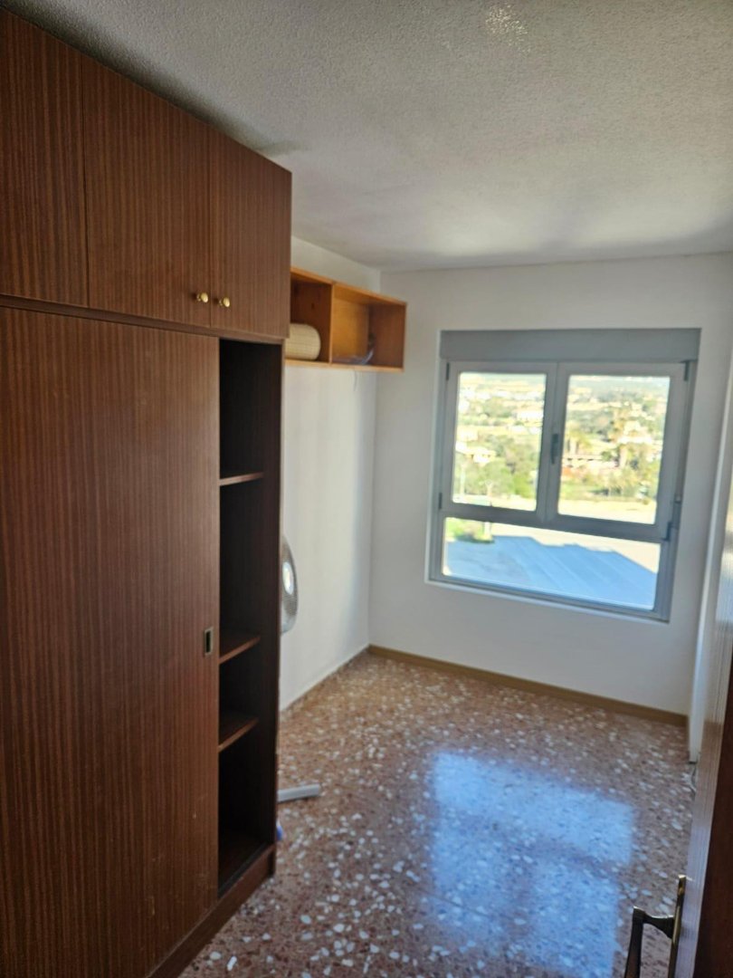3 Bed Middle Floor Apartment in Benidorm