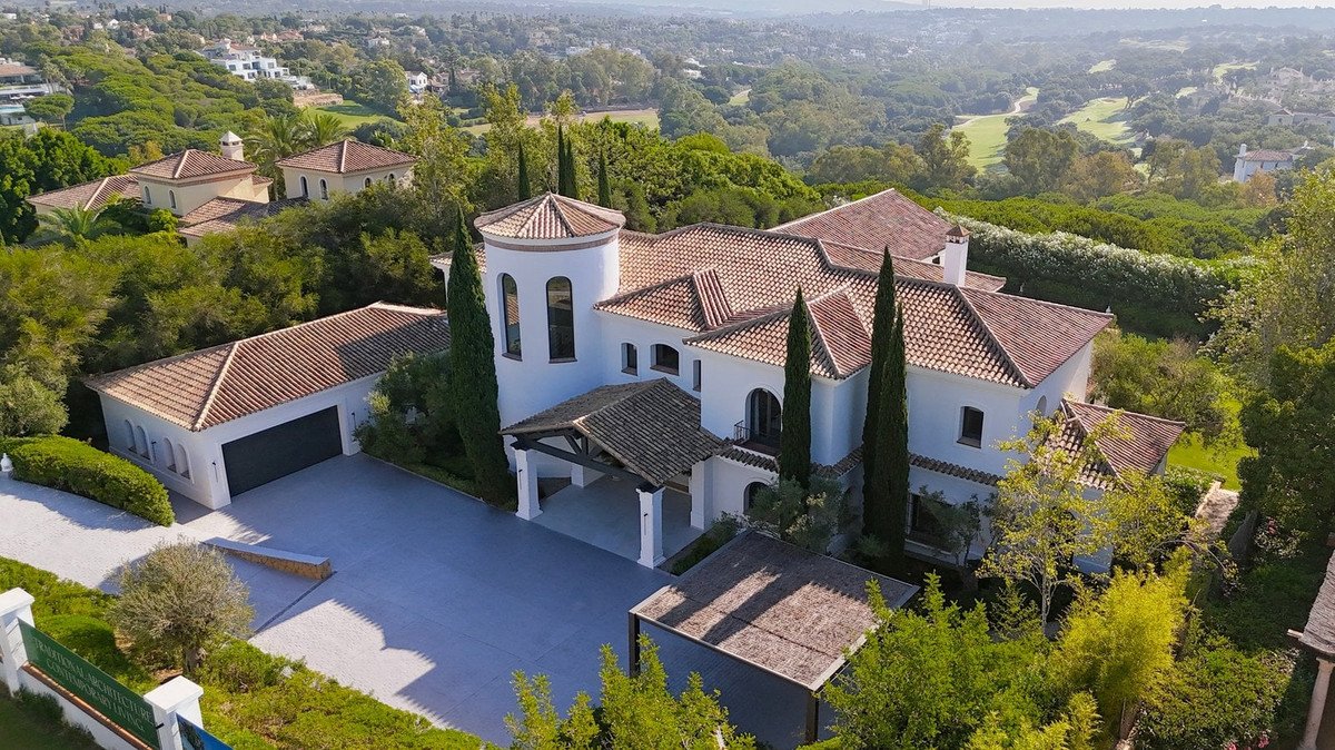 6 Bed Detached Villa in Sotogrande