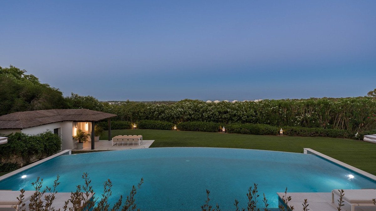 6 Bed Detached Villa in Sotogrande