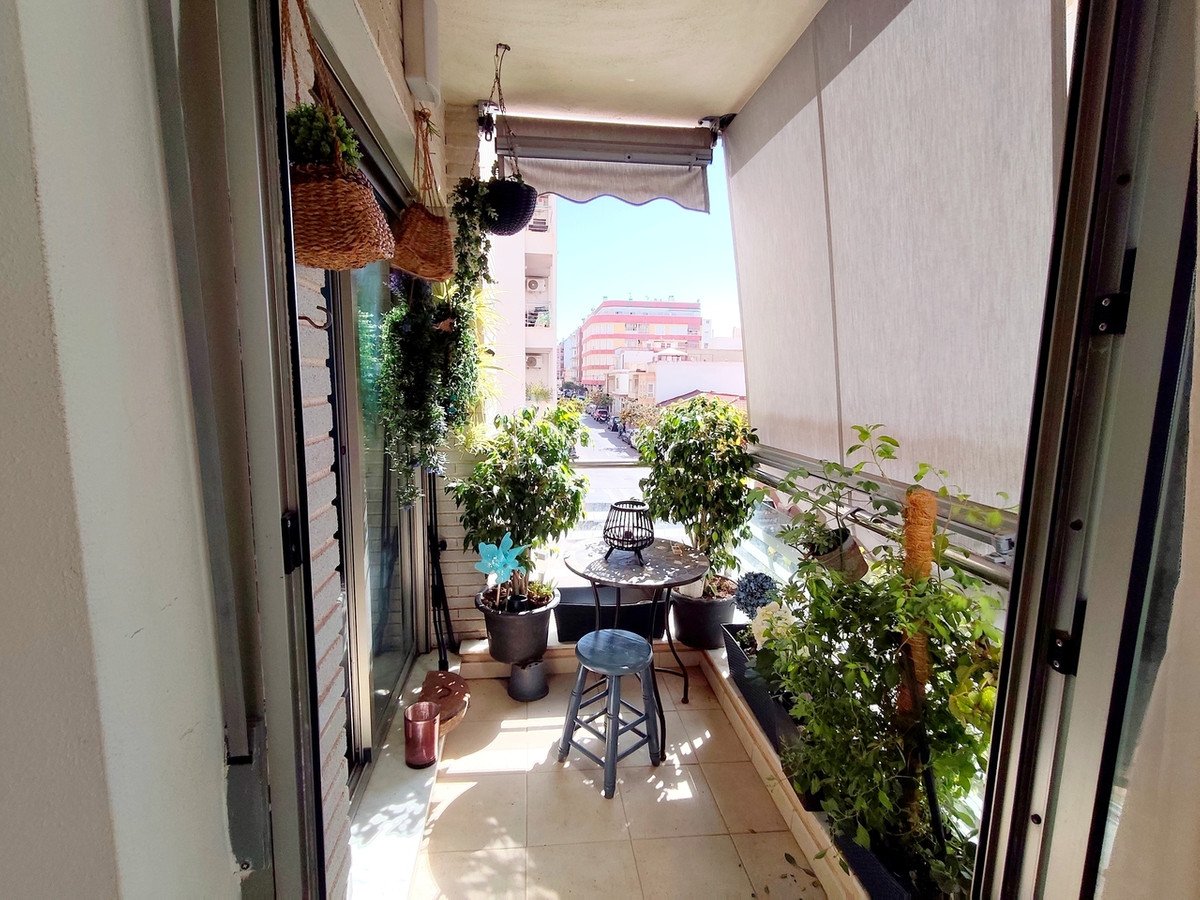3 Bed Middle Floor Apartment in Torrevieja