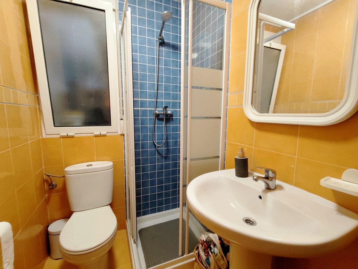 3 Bed Middle Floor Apartment in Torrevieja