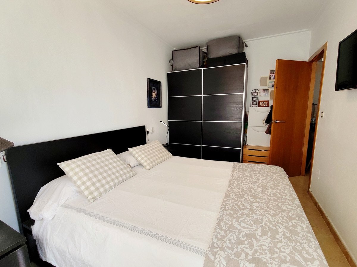 3 Bed Middle Floor Apartment in Torrevieja