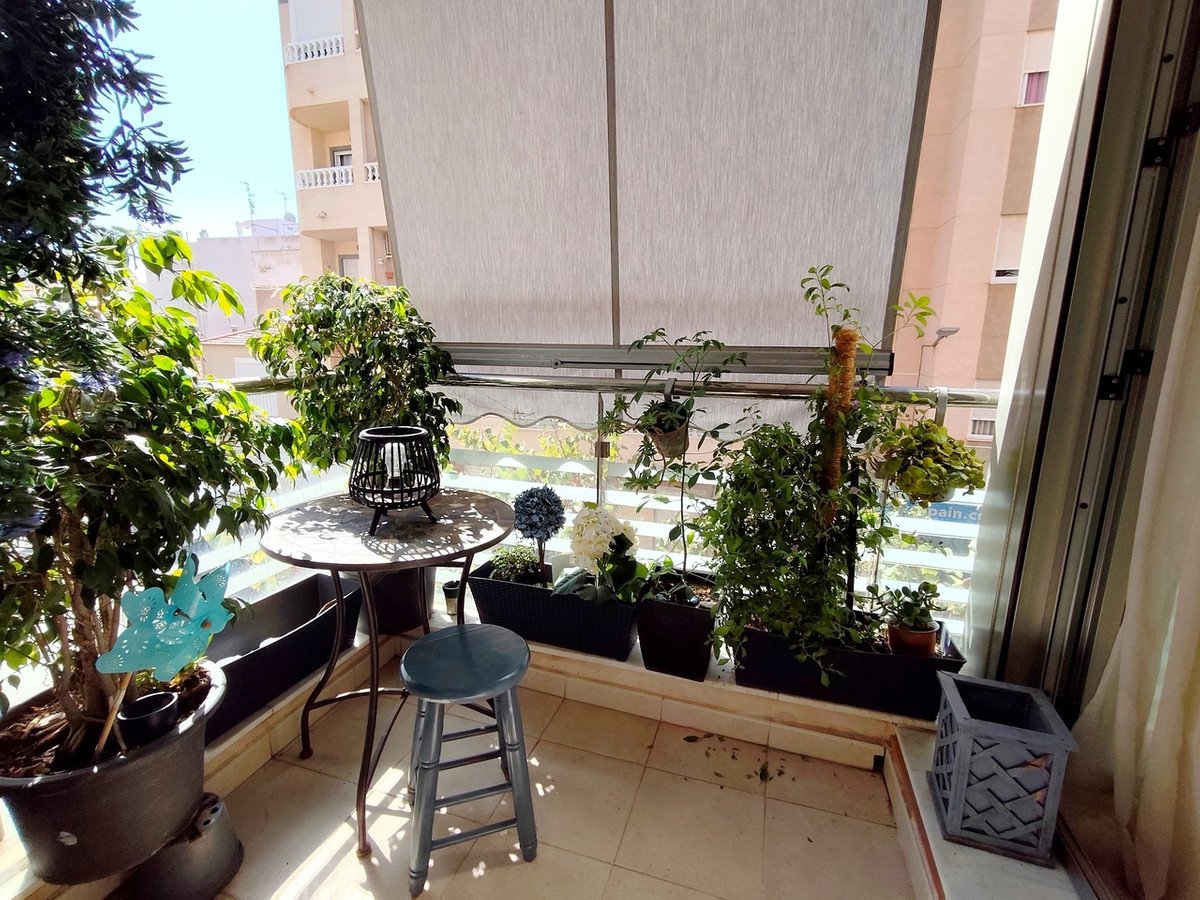3 Bed Middle Floor Apartment in Torrevieja