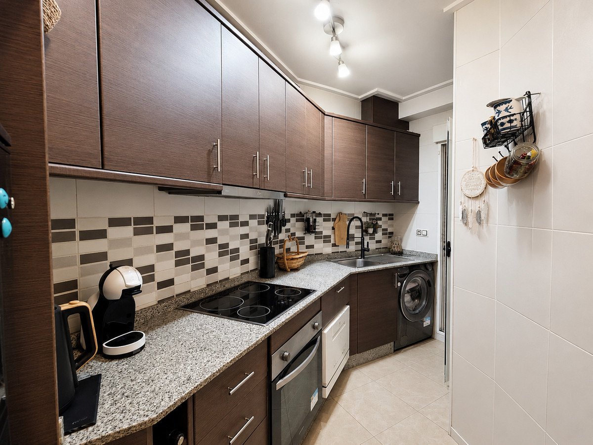 3 Bed Middle Floor Apartment in Torrevieja