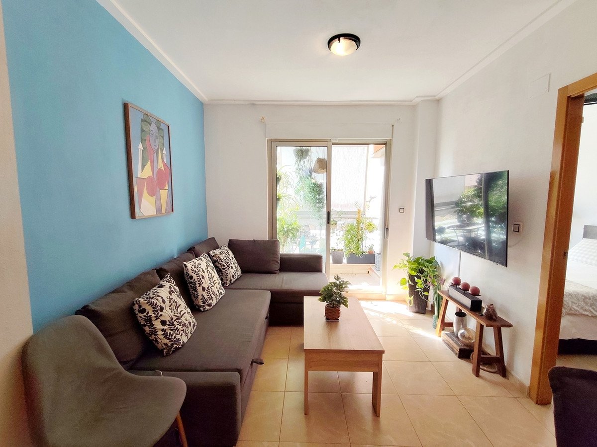 3 Bed Middle Floor Apartment in Torrevieja