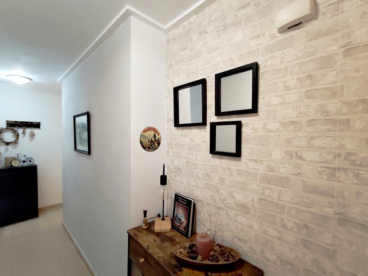 3 Bed Middle Floor Apartment in Torrevieja