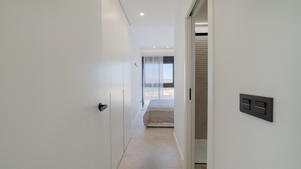 2 Bed Middle Floor Apartment in Los Alcazares