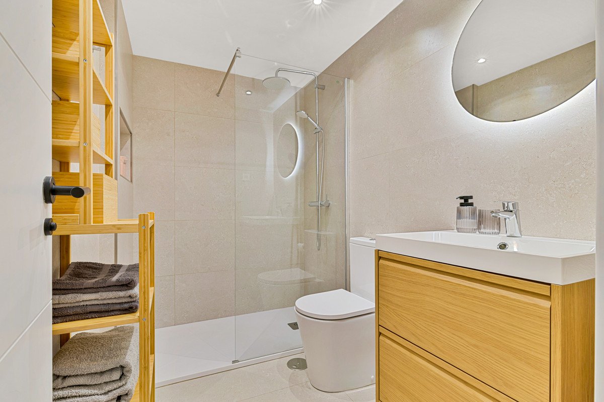 1 Bed Middle Floor Apartment in Fuengirola