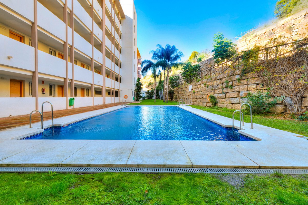1 Bed Middle Floor Apartment in Fuengirola