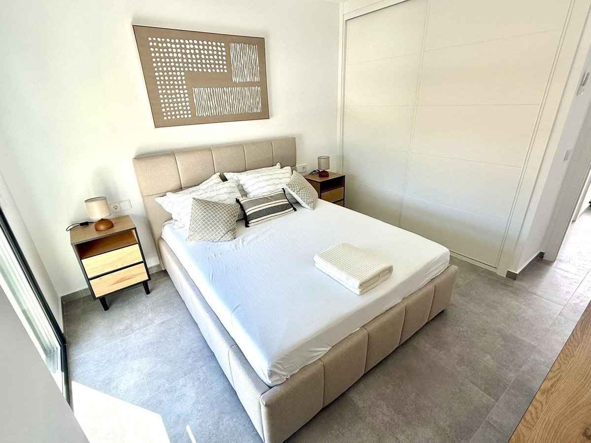 1 Bed Middle Floor Apartment in Fuengirola