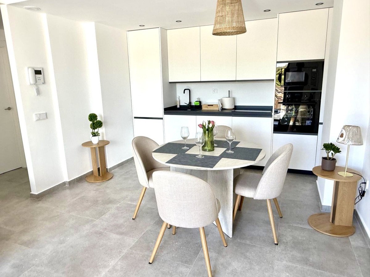 1 Bed Middle Floor Apartment in Fuengirola