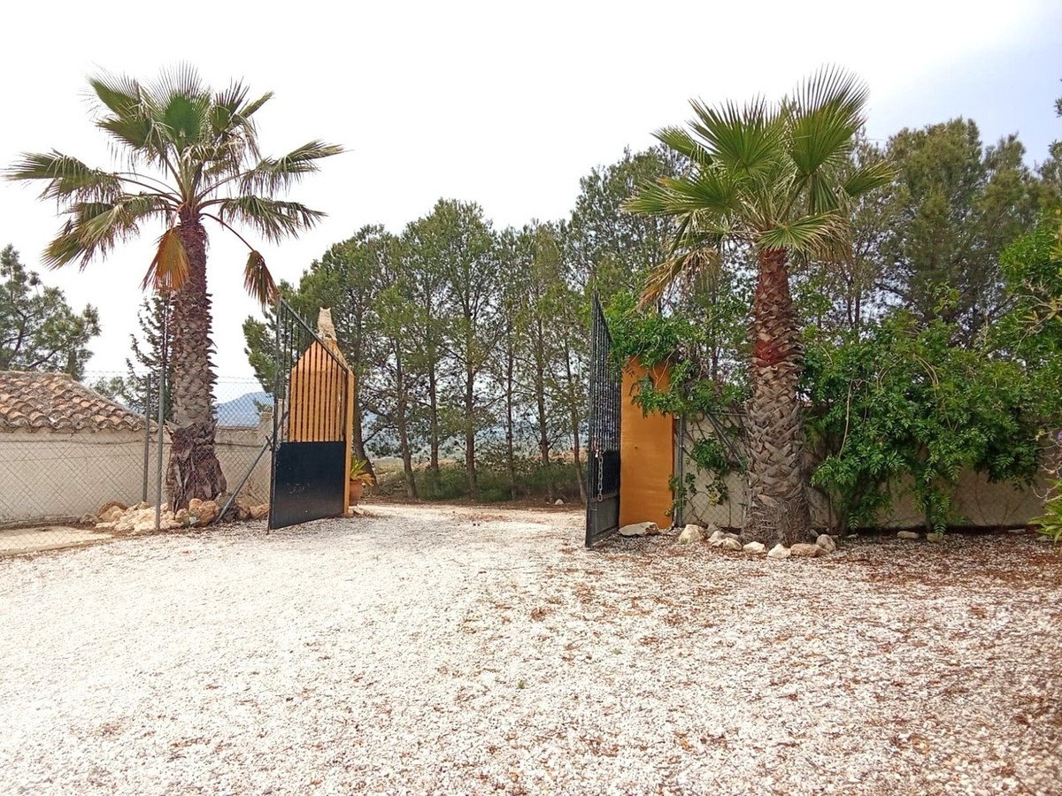 5 Bed Finca - Cortijo in Lorca