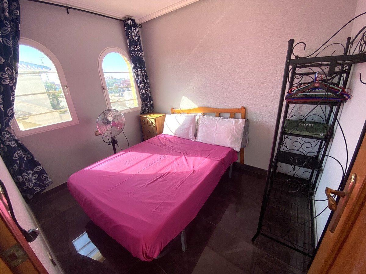 5 Bed Detached Villa in La Zenia