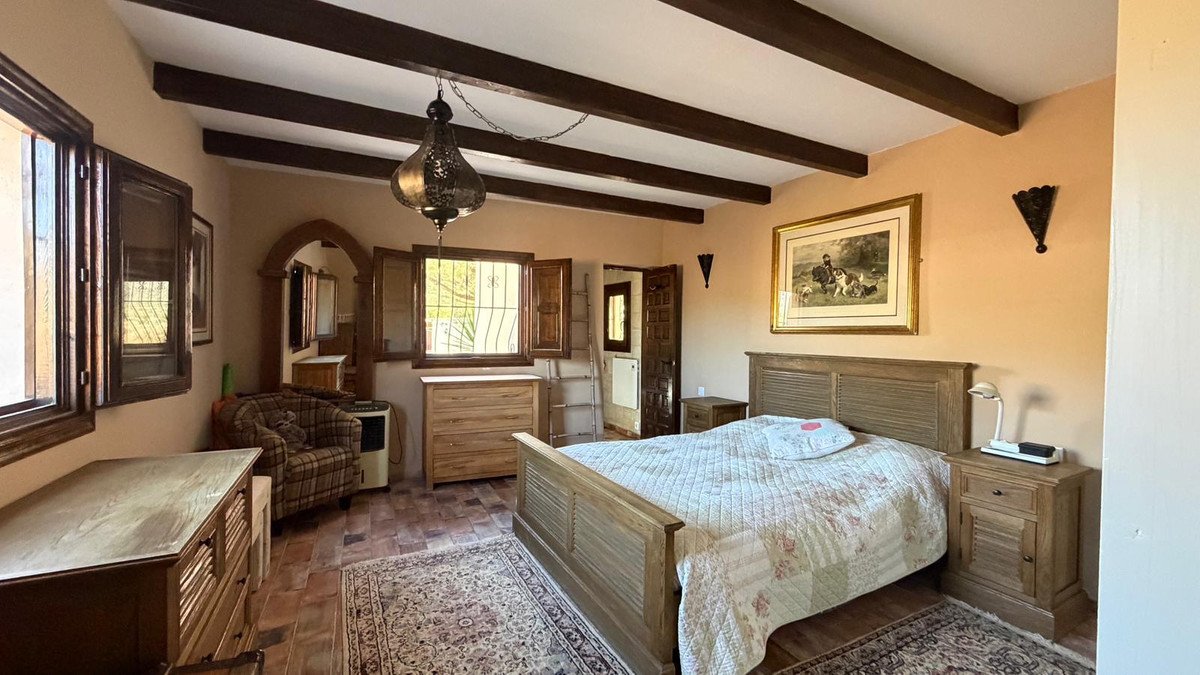 3 Bed Finca - Cortijo in La Romana
