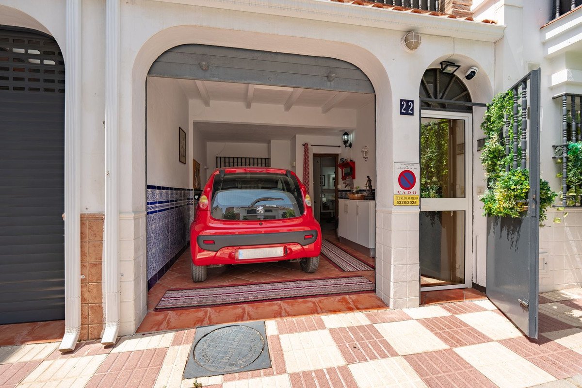 4 Bed Townhouse in Alhaurín el Grande
