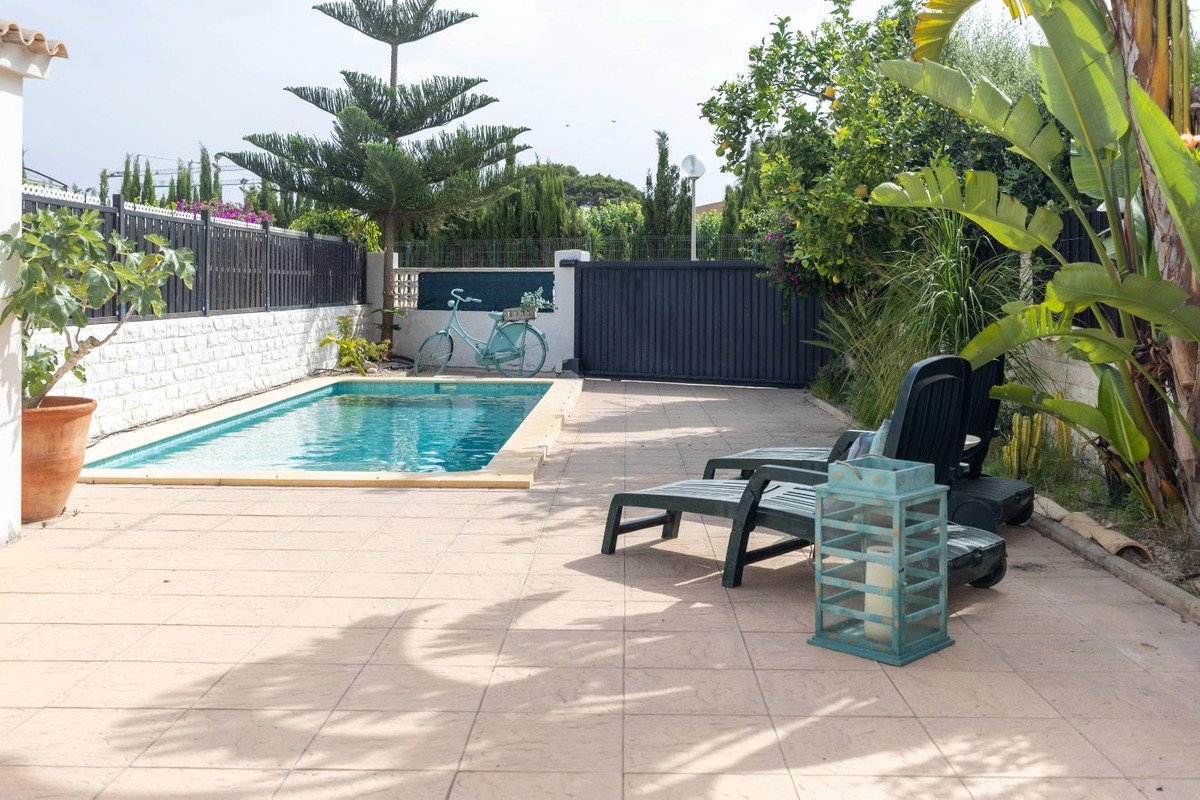 4 Bed Townhouse in Oliva