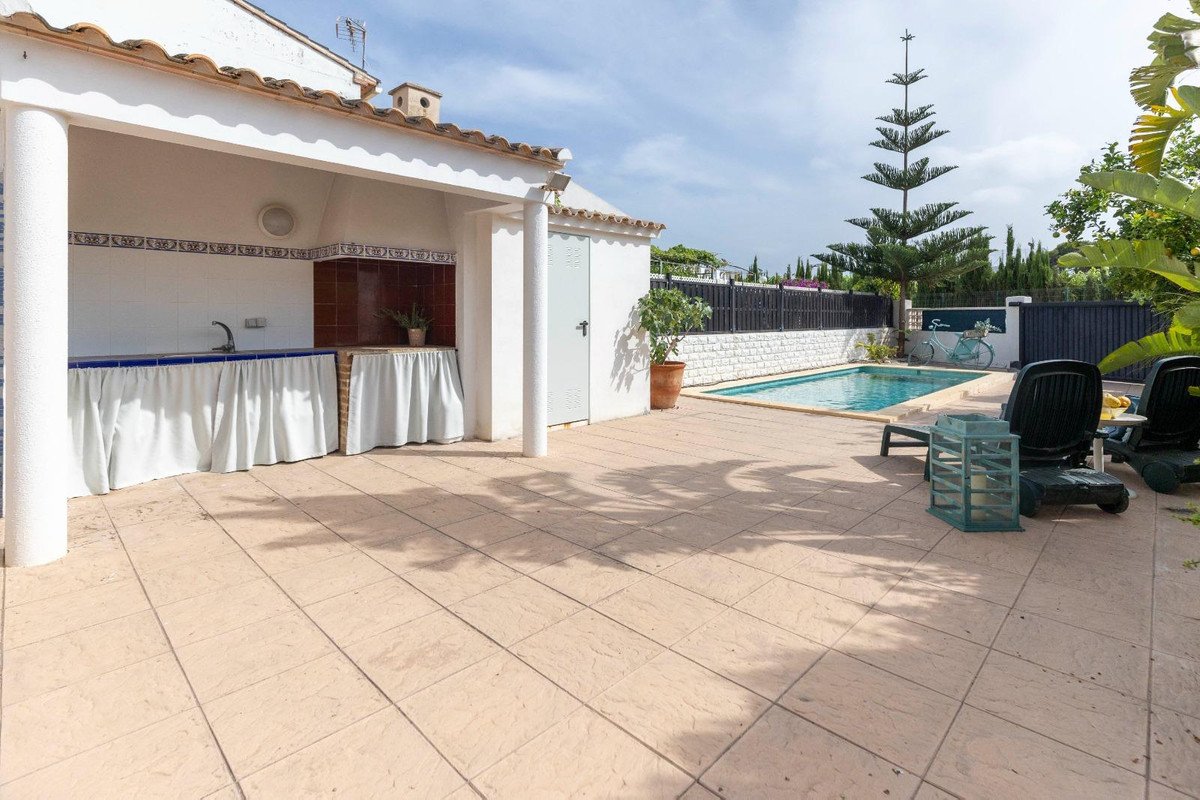 4 Bed Townhouse in Oliva