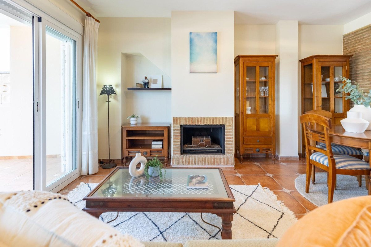 4 Bed Townhouse in Oliva