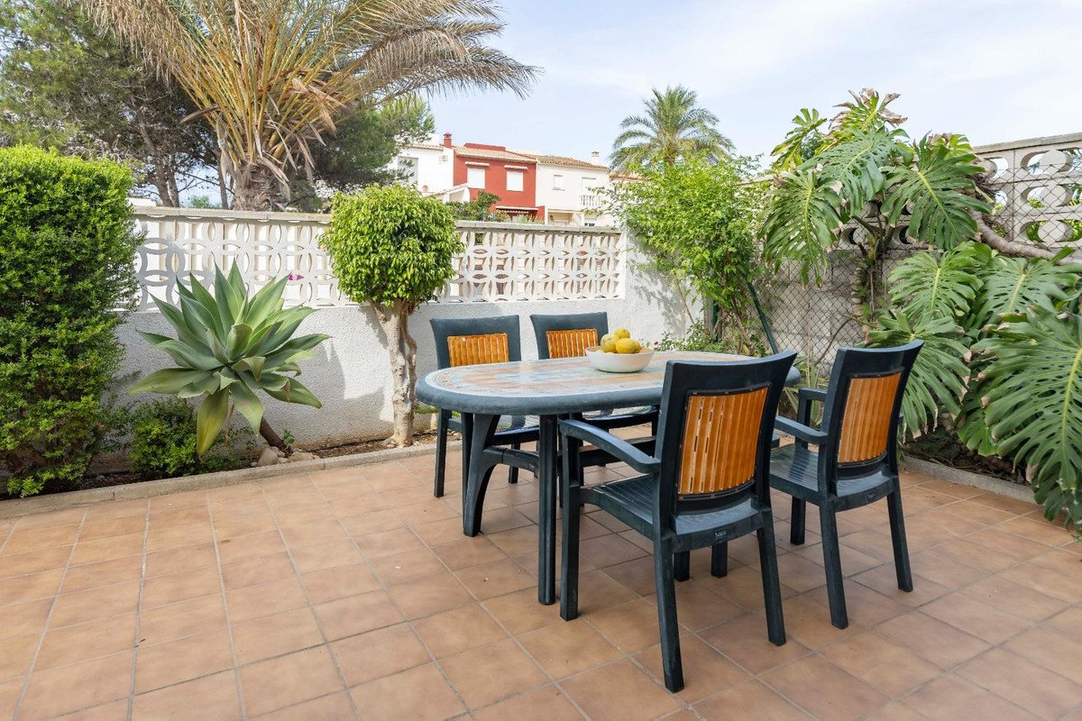 4 Bed Townhouse in Oliva