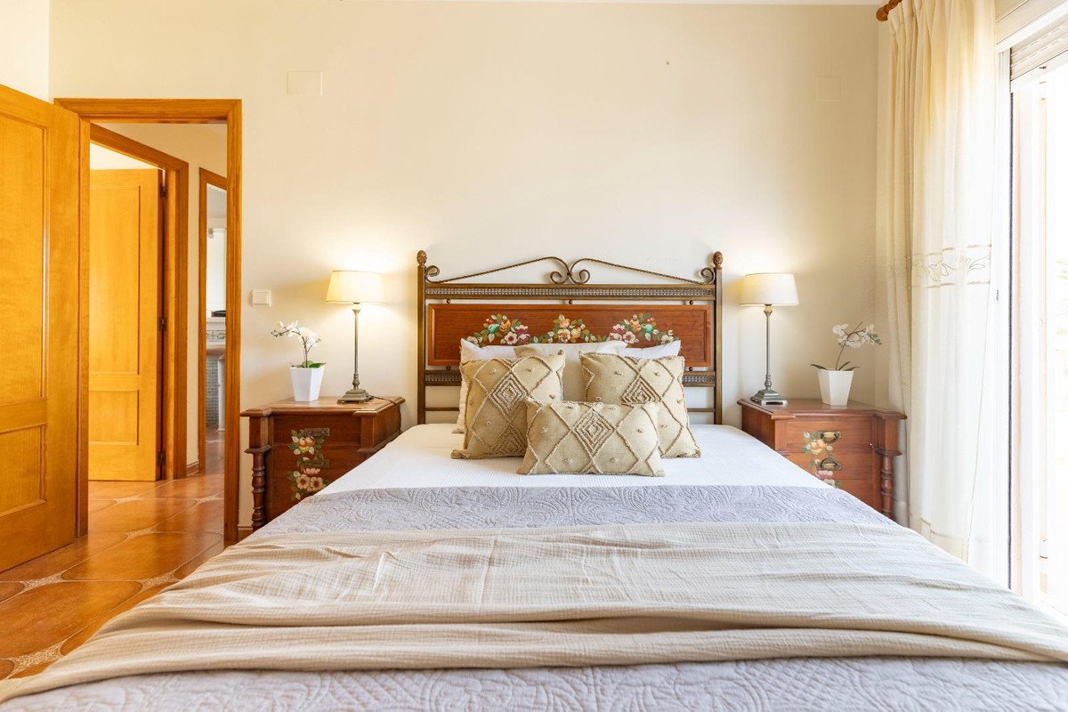 4 Bed Townhouse in Oliva