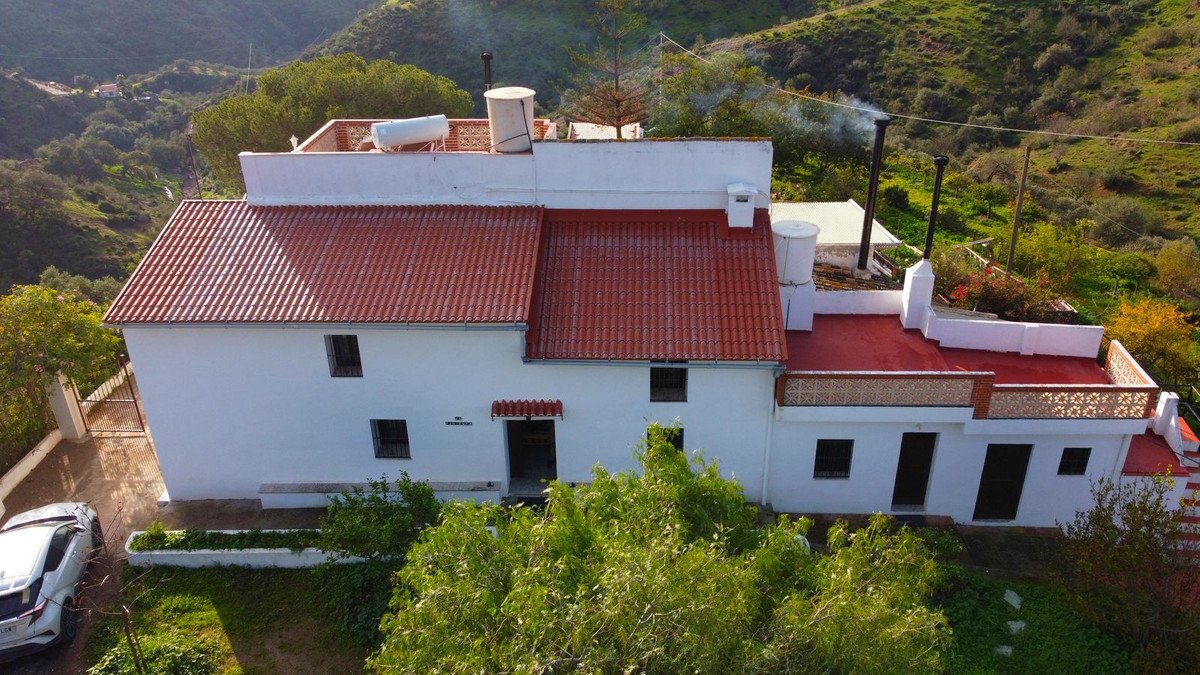 6 Bed Finca - Cortijo in Pizarra