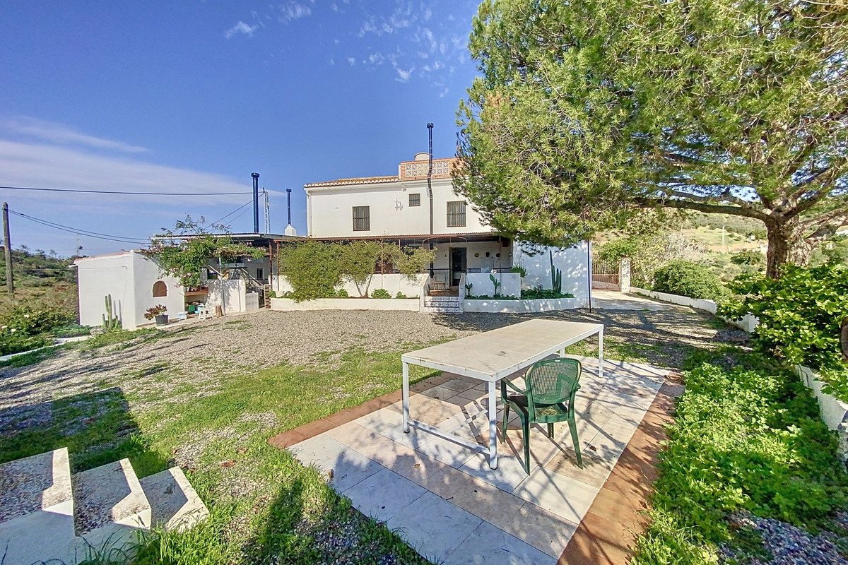 6 Bed Finca - Cortijo in Pizarra