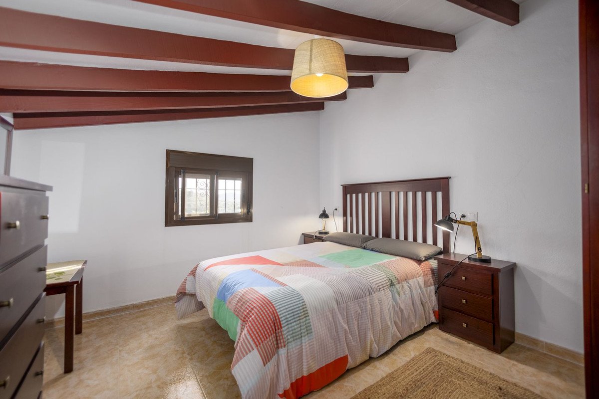 6 Bed Finca - Cortijo in Pizarra