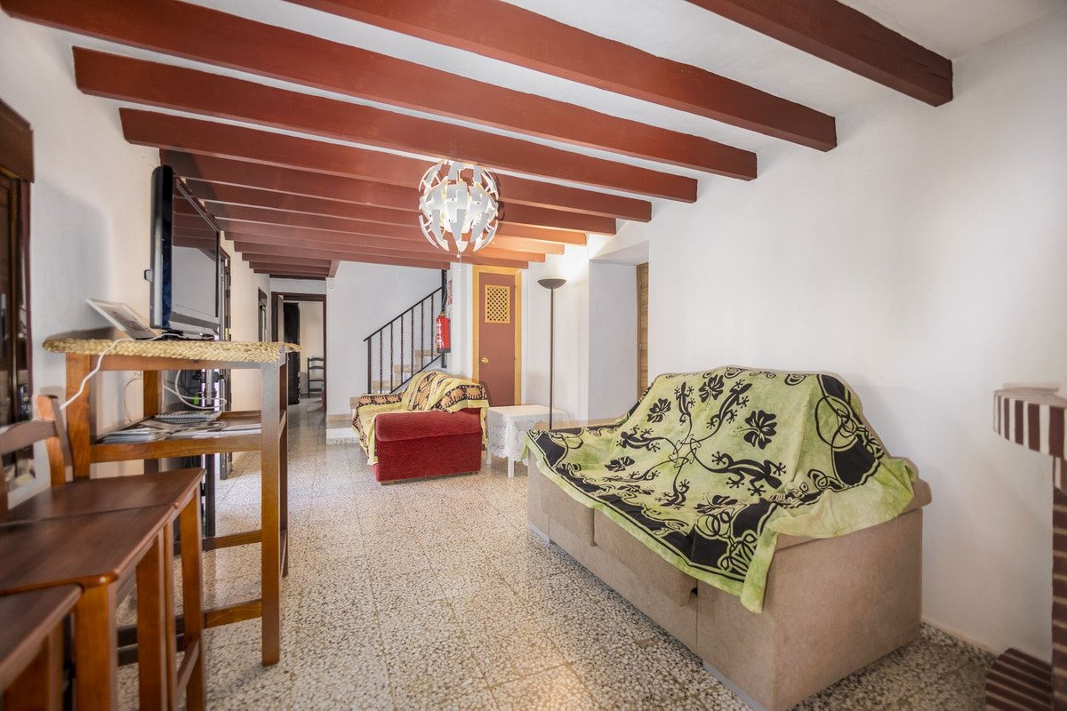 6 Bed Finca - Cortijo in Pizarra