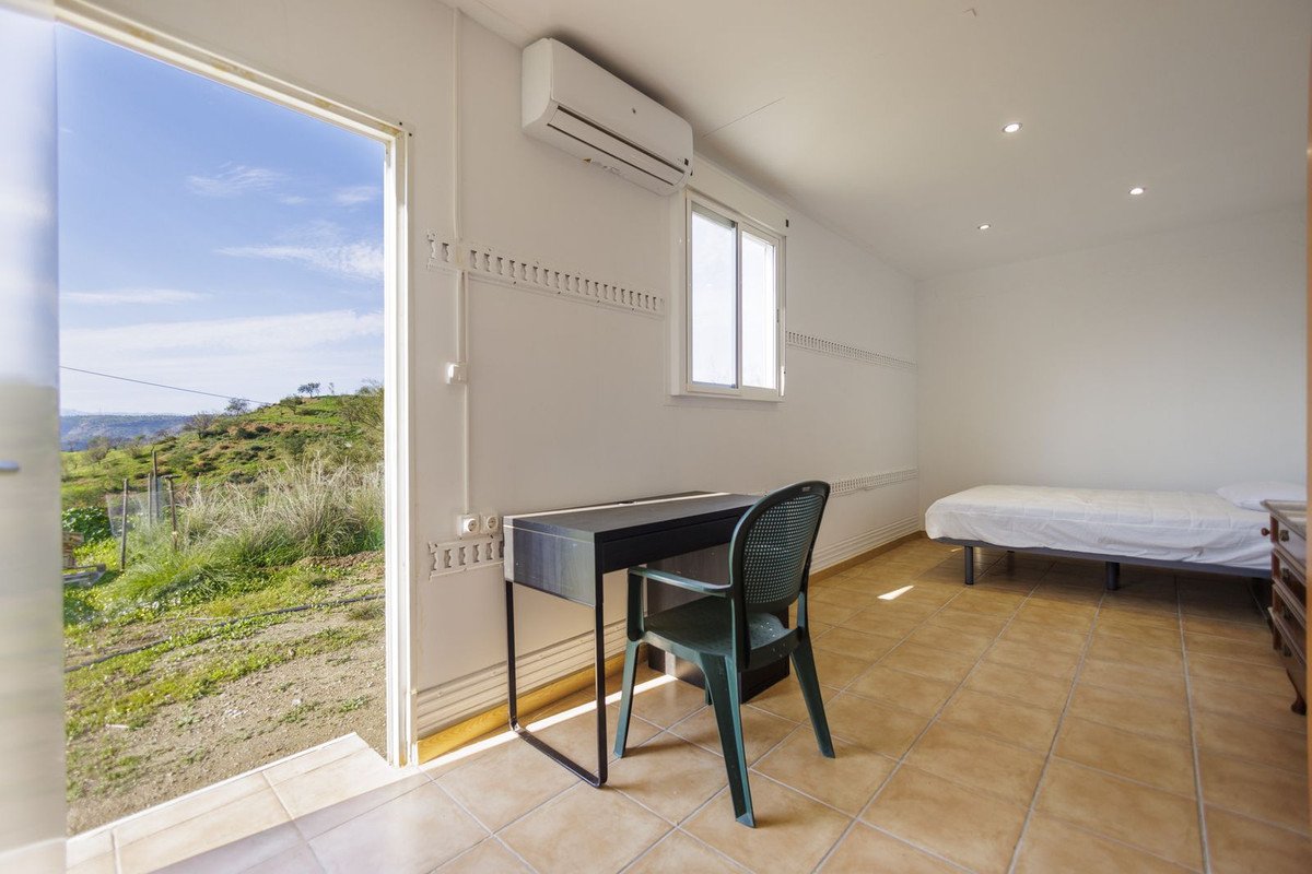 6 Bed Finca - Cortijo in Pizarra