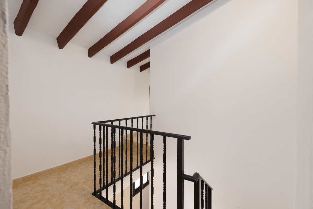 6 Bed Finca - Cortijo in Pizarra