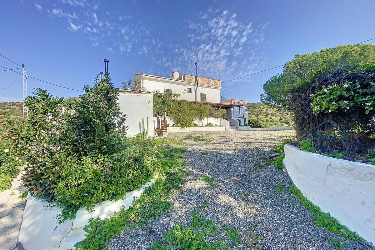 6 Bed Finca - Cortijo in Pizarra