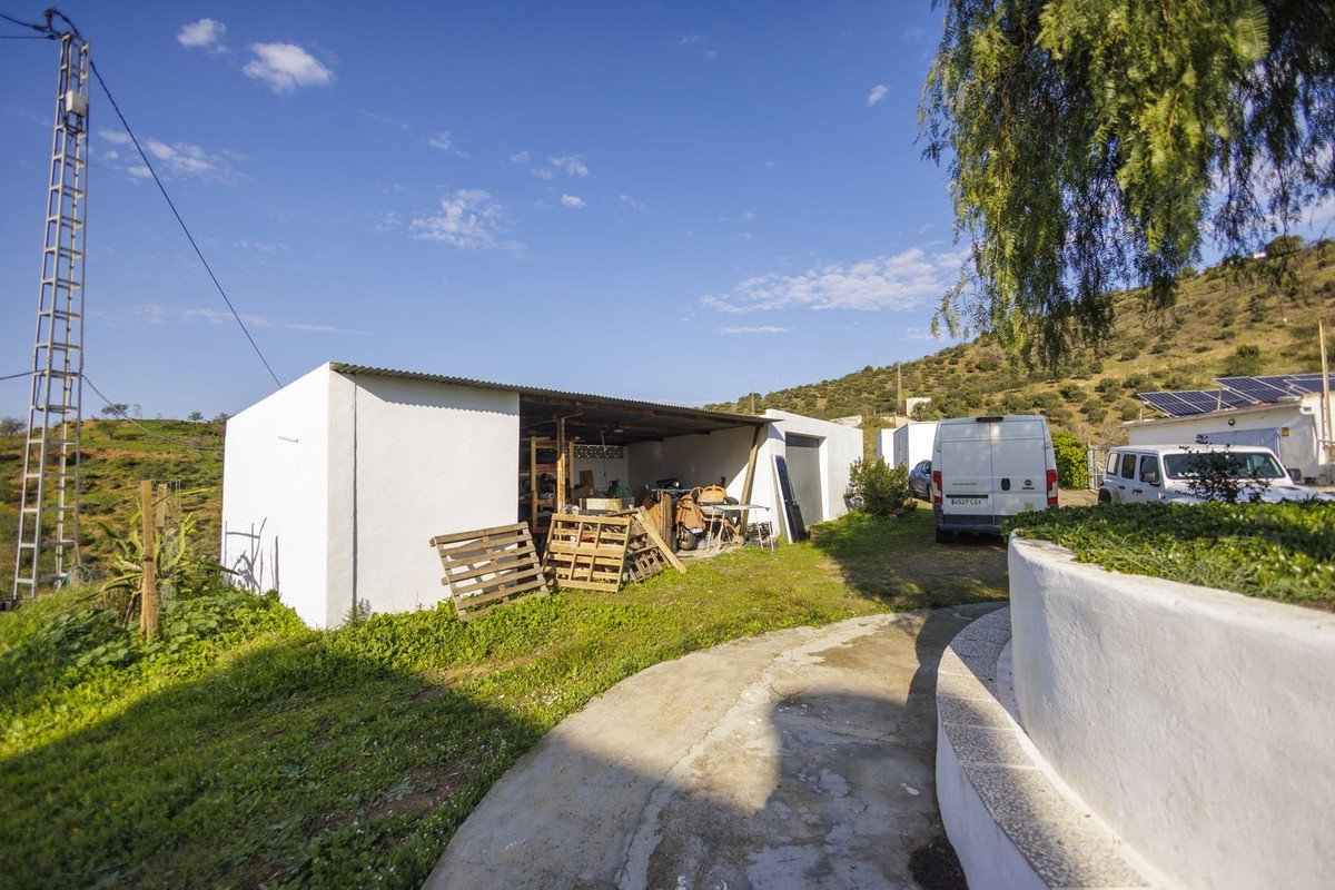6 Bed Finca - Cortijo in Pizarra