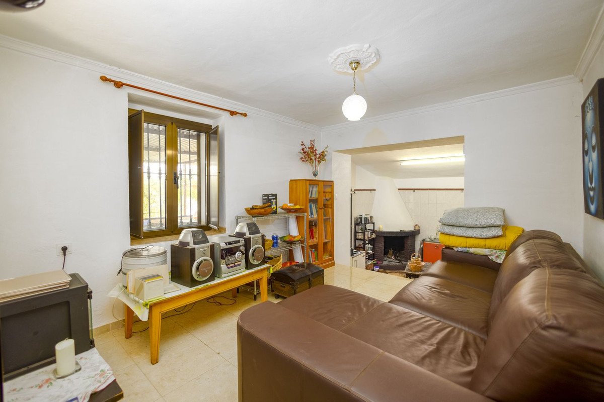 6 Bed Finca - Cortijo in Pizarra