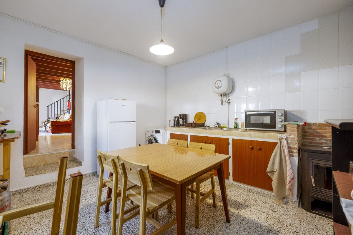 6 Bed Finca - Cortijo in Pizarra