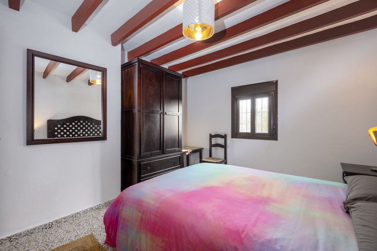 6 Bed Finca - Cortijo in Pizarra