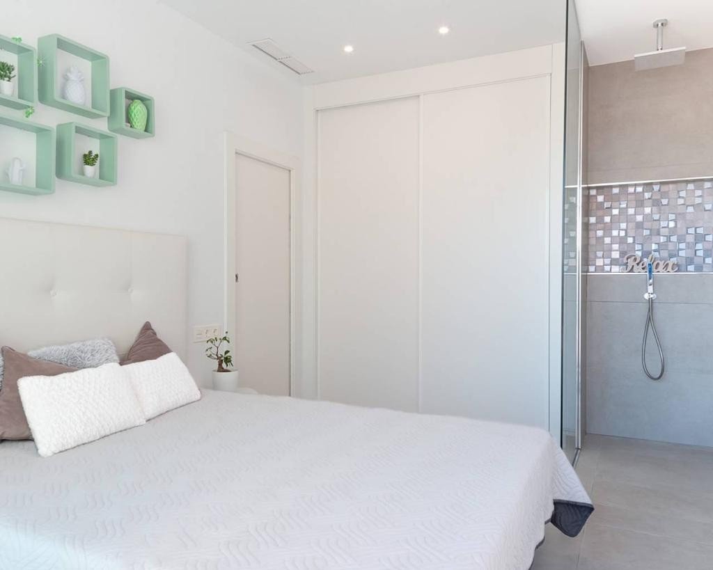 4 Bed Detached Villa in Benijofar