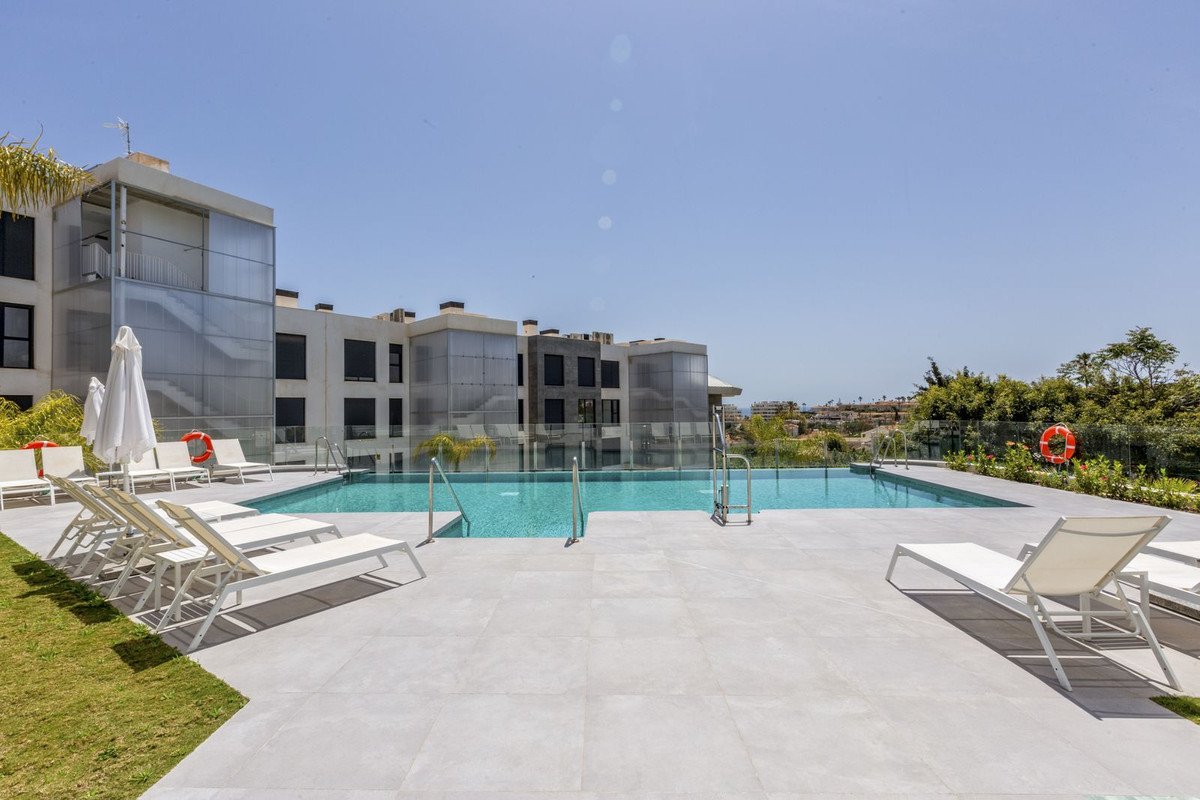 2 Bed Ground Floor Apartment in Fuengirola