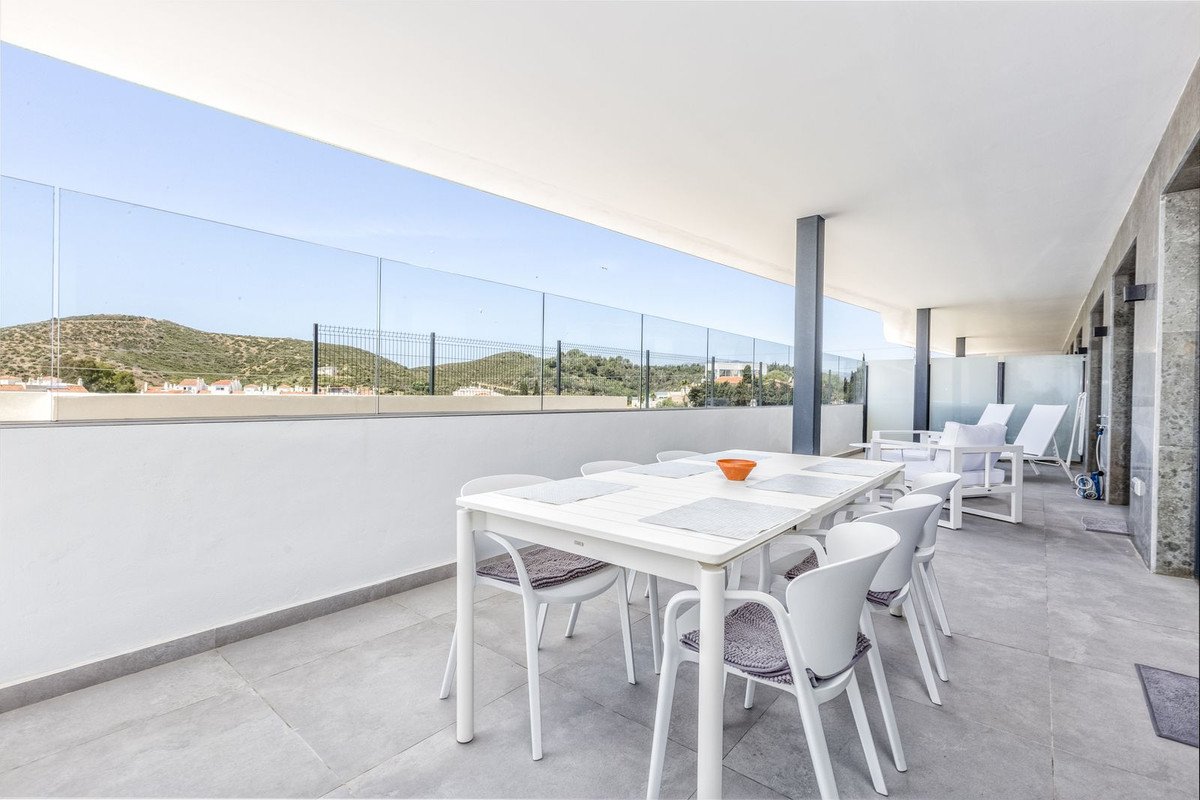 2 Bed Ground Floor Apartment in Fuengirola