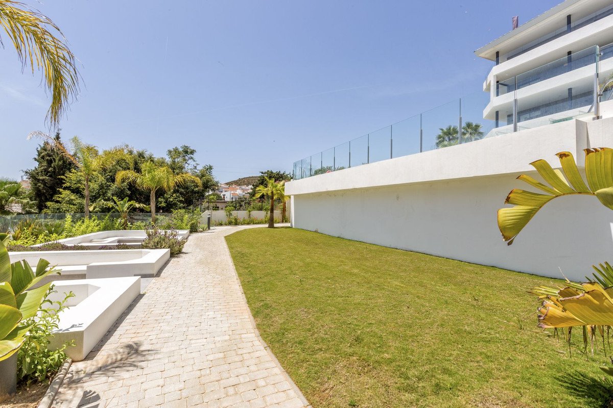 2 Bed Ground Floor Apartment in Fuengirola