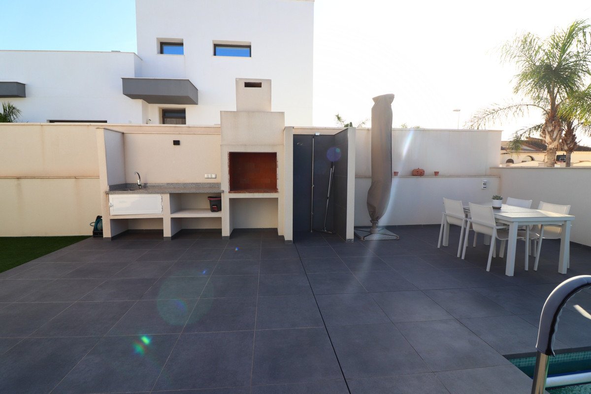 3 Bed Detached Villa in Formentera del Segura