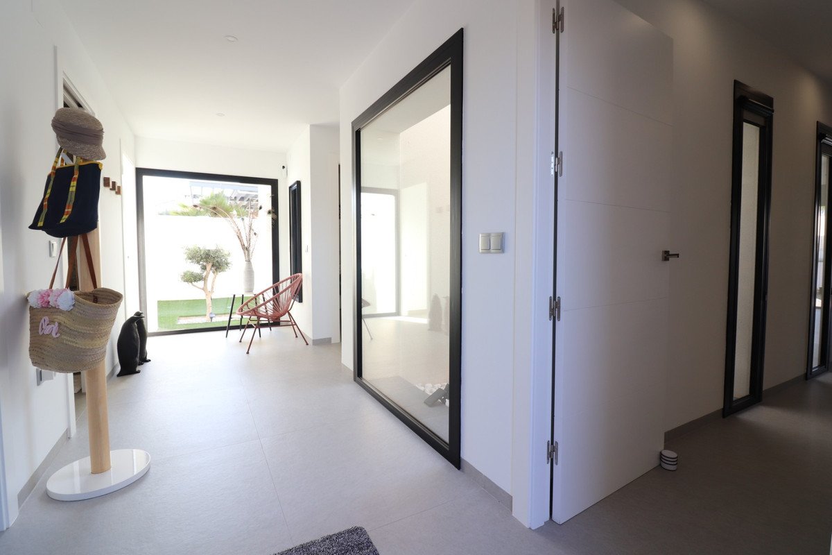 3 Bed Detached Villa in Formentera del Segura