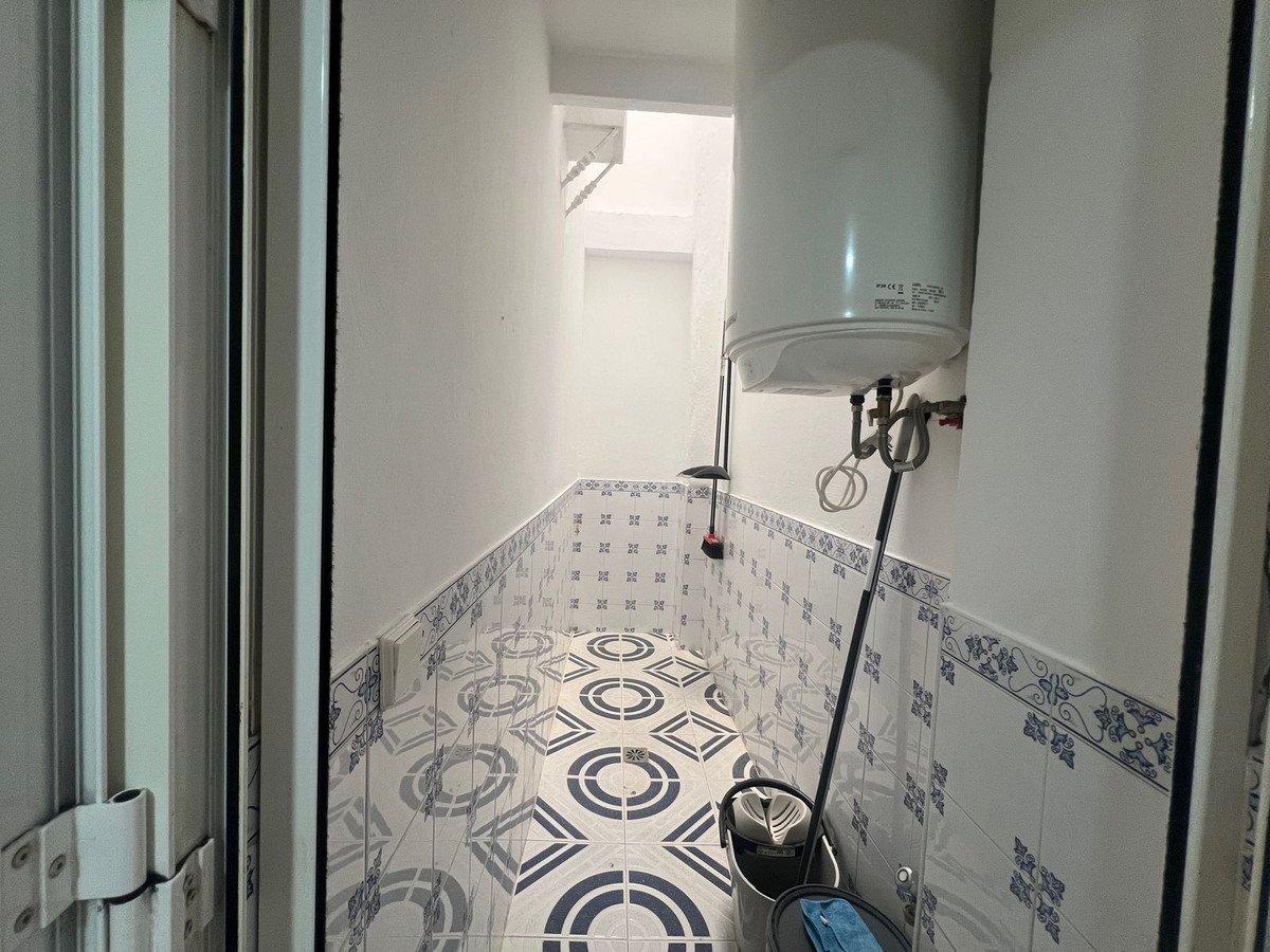 3 Bed Semi-Detached House in Estepona