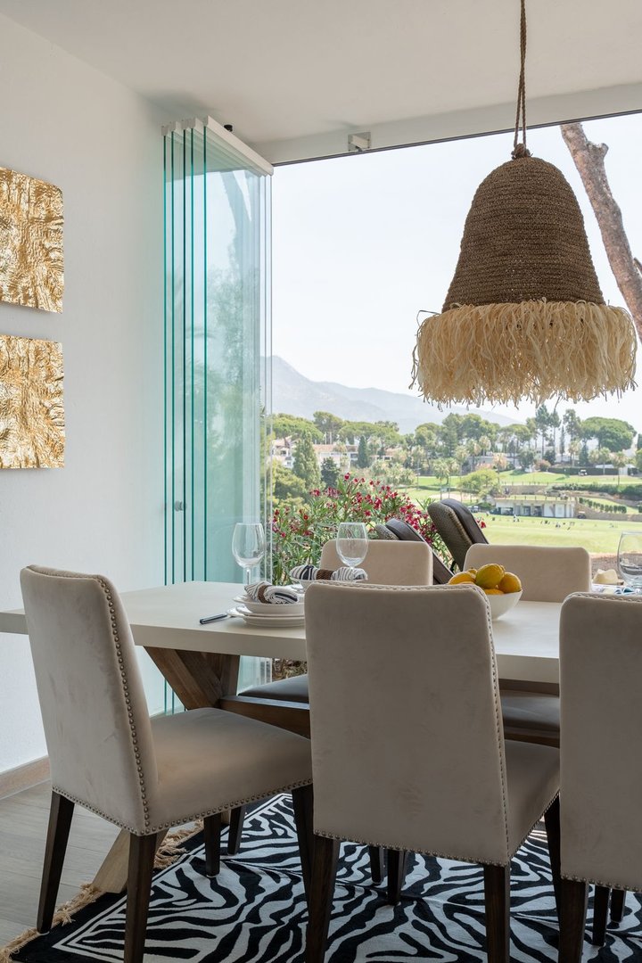 2 Bed Ground Floor Apartment in Nueva Andalucía