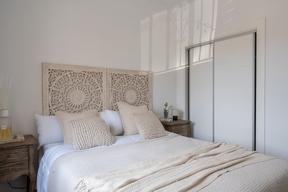 2 Bed Ground Floor Apartment in Nueva Andalucía