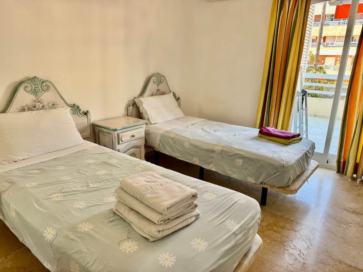 3 Bed Middle Floor Apartment in Marbella